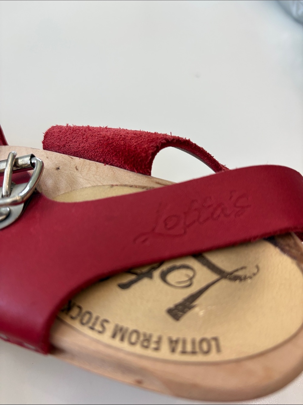 Lotta From Stockholm Red Leather Braided Open-Toe Sandals with Buckle - Picture 6 of 7